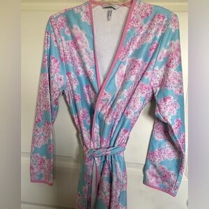 Soft Kimono-Style Robe Size 10 Beautiful Long-Sleeve Cute & Comfy Nightdress!